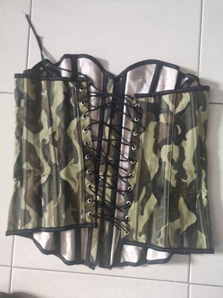 Corpiño militar 