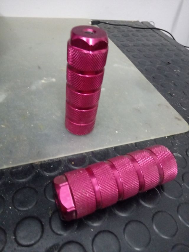 Juego 2 posapies estriberas bmx