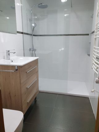 Reformas, baños, bañera por plato y mas