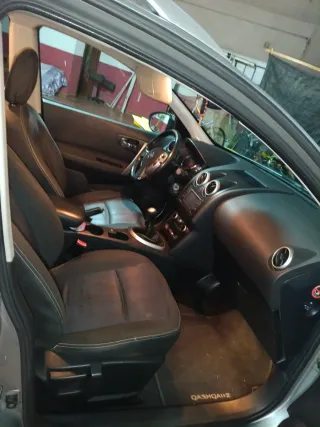 Nissan Qashqai+2 2011