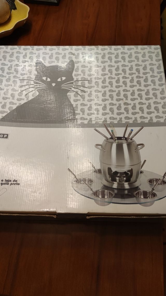 Conjunto de Fondue do Gato Preto
