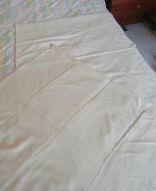 Tessuto bianco e giallo