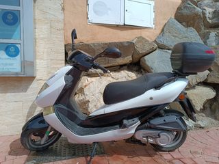 OPORTUNIDAD PARA MECÁNICOS KYMCO - BET Ñ WIN 125