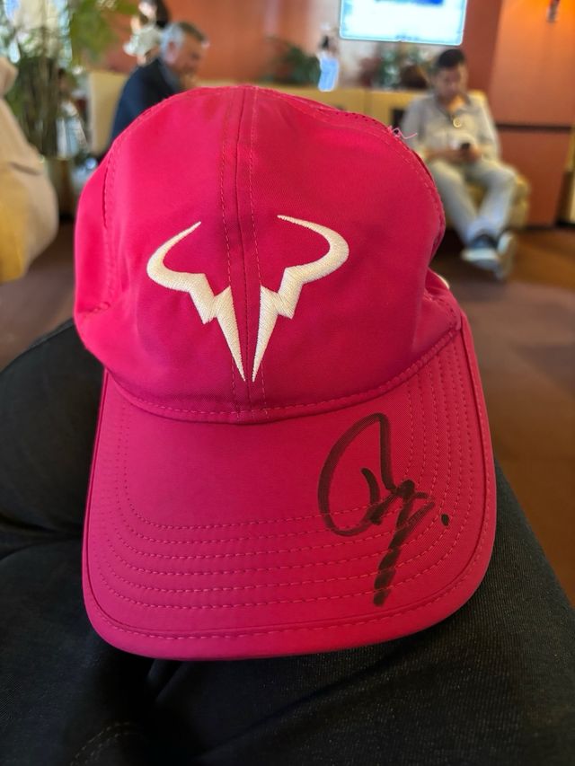 Gorra Nike autografiada por Rafa Nadal