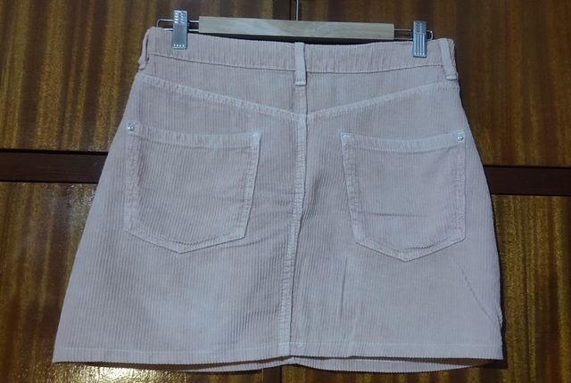 Minifalda de pana de Mango