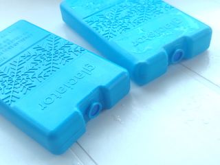 Bloque acumulador frío azul hielo nevera