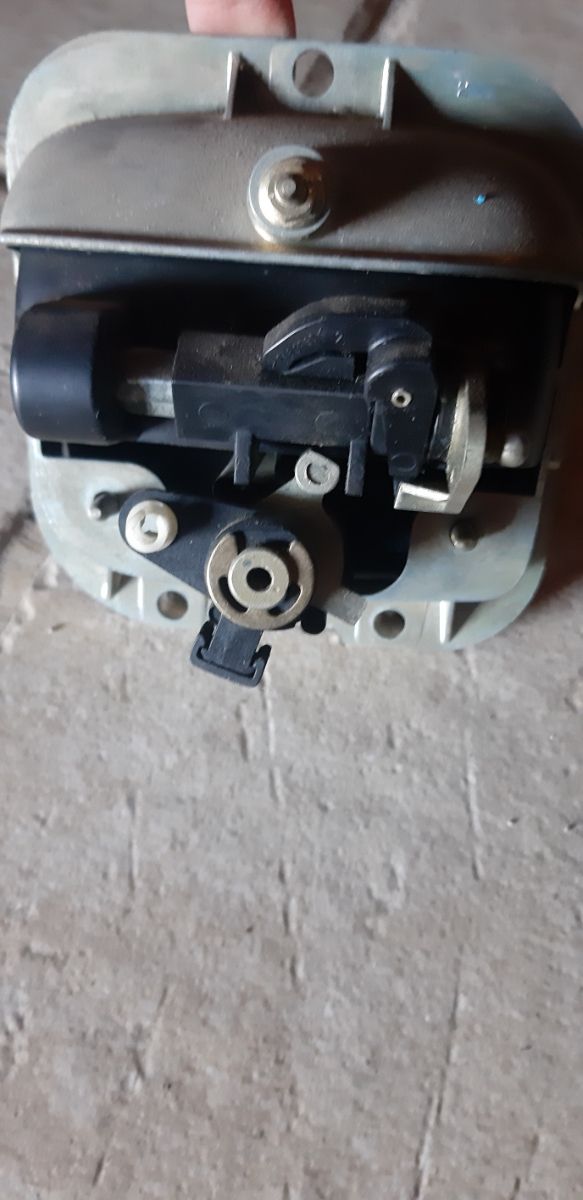 Serratura per bagagliaio Seat Ibiza 6L