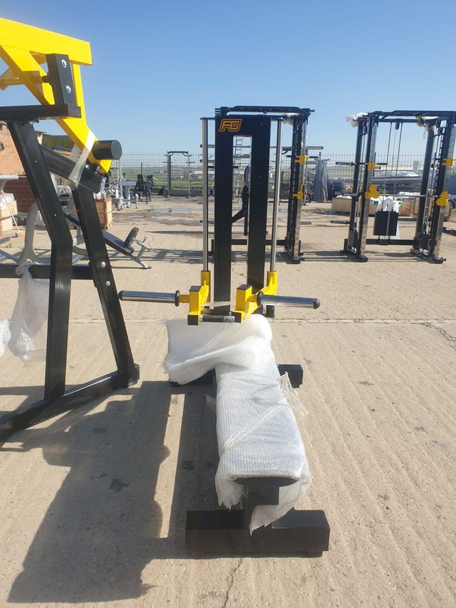 EQUIPAMIENTO FITNESS