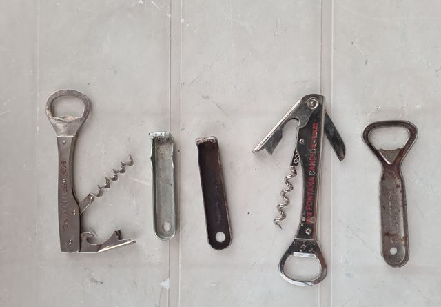 Set di 5 apribottiglie vintage pubblicitari