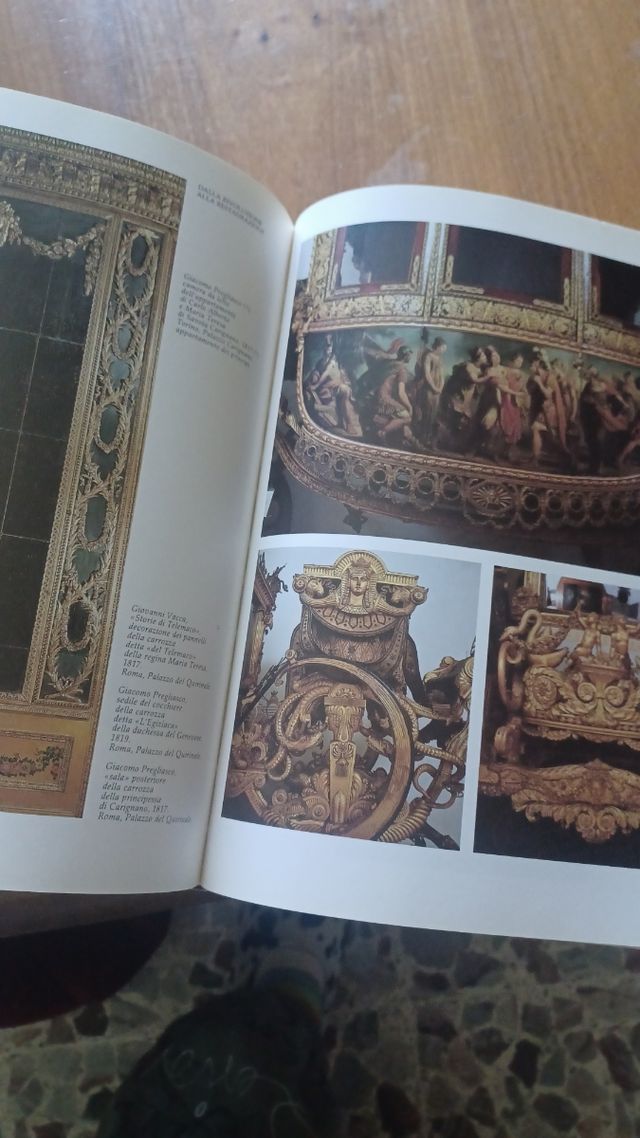 Libro copertina rigida