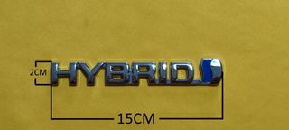 scritta hybrid toyota 