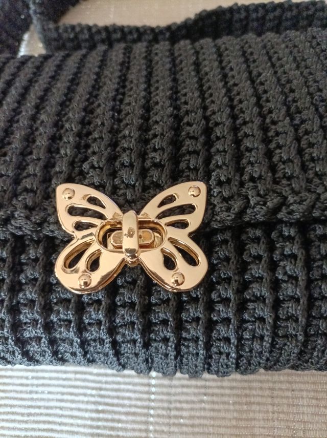 Tracolla nera donna uncinetto