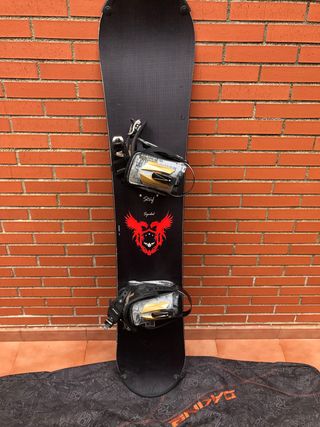 Equipo snowboard: tabla, funda, botas