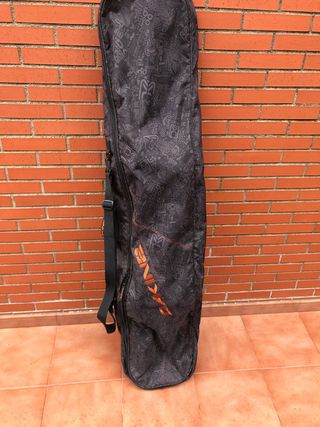 Equipo snowboard: tabla, funda, botas