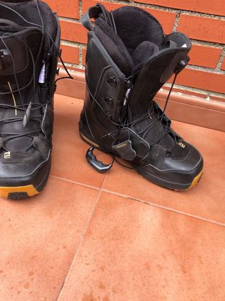 Equipo snowboard: tabla, funda, botas