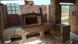 Construcción barbacoa cocinas hornos