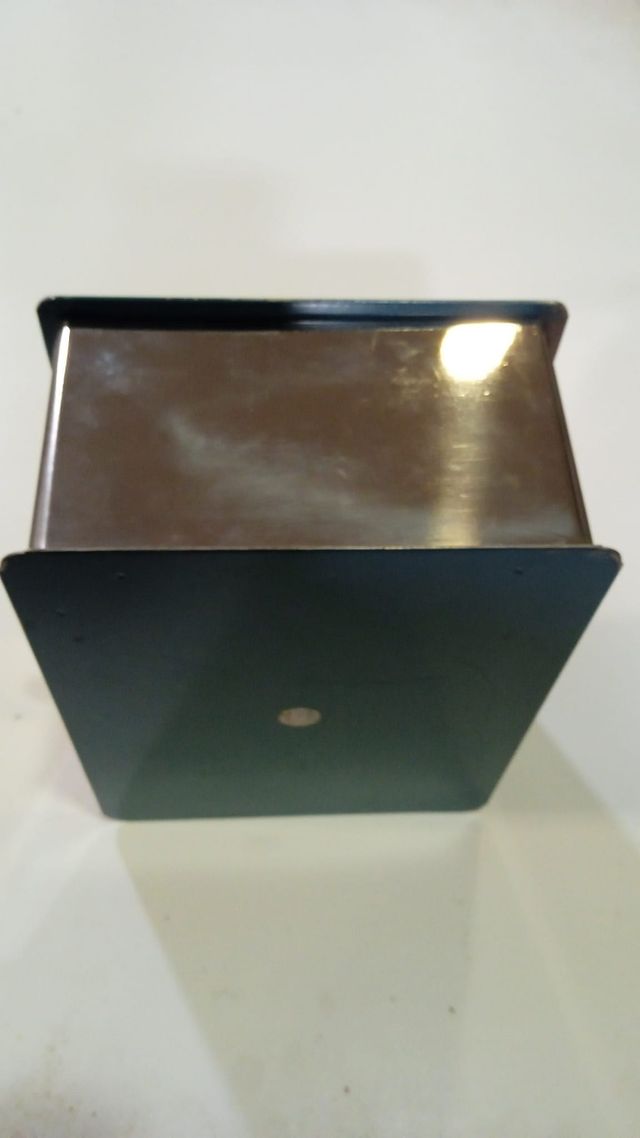 Antigua caja caudales con cerradura original