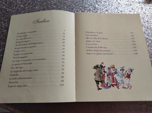 Libro fiabe 