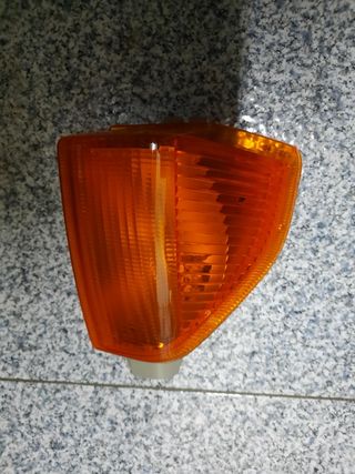 Faros y pilotos Ford