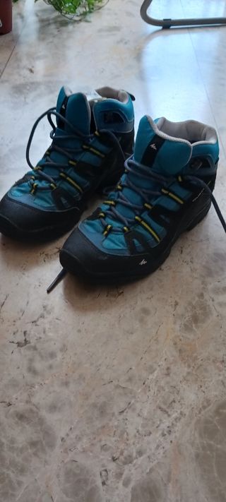 BOTAS MONTAÑA TALLA 35
