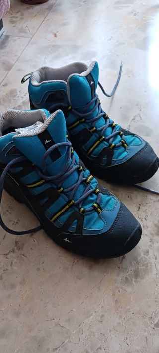 BOTAS MONTAÑA TALLA 35