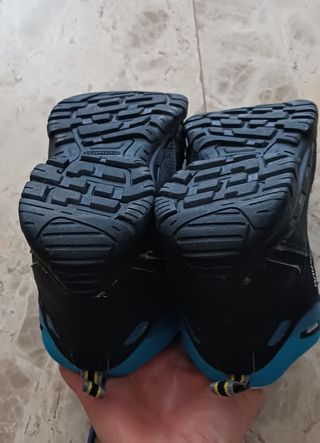 BOTAS MONTAÑA TALLA 35