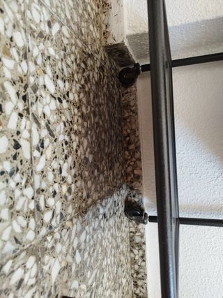 Mesita de noche metal ikea