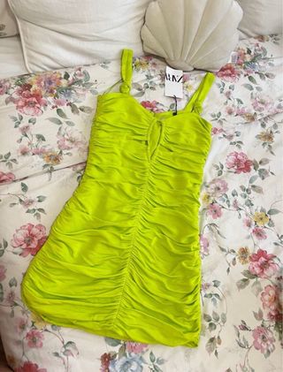 Vestido drapeado con viscosa Zara Talla Xs y S