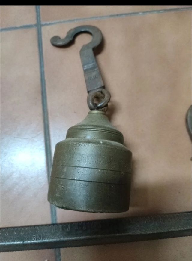 Bascula romana antigua