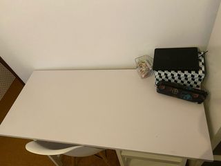 Escritorio de estudio + silla