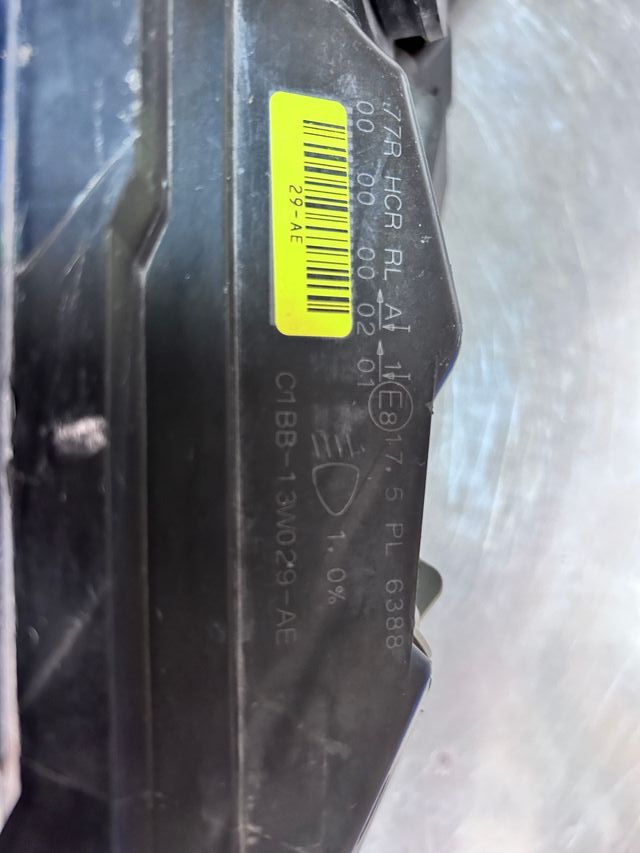 Faro Ford fiesta original 2010