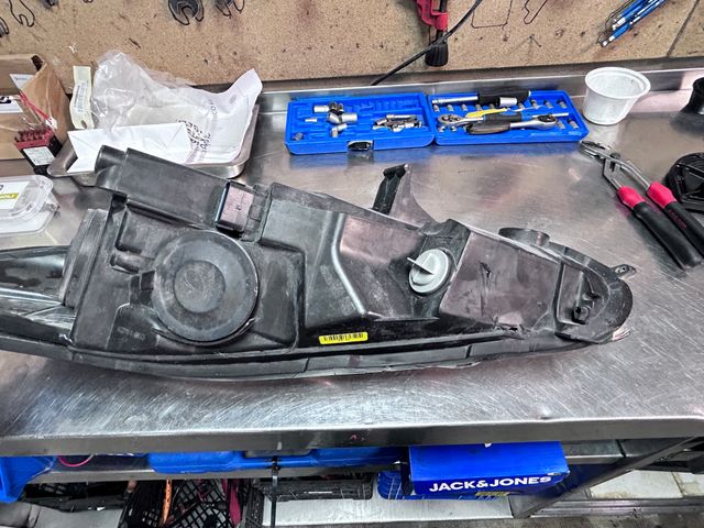 Faro Ford fiesta original 2010