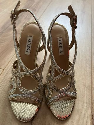 sandalias tacón GUESS sin estrenar