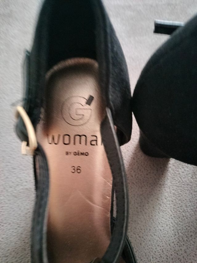 Zapatos de ante negros