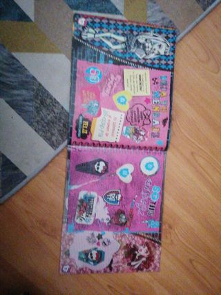 Album cromos monsters high