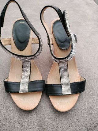 Sandalias pedrería