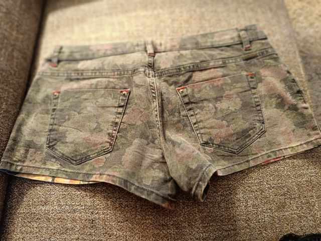 Shorts estampado de flores