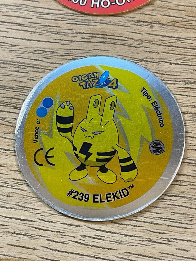 Gigan-Tazos Pokémon (2001)