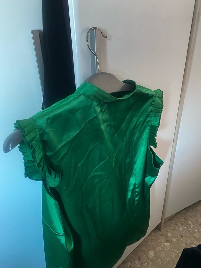 Blusa verde smeraldo