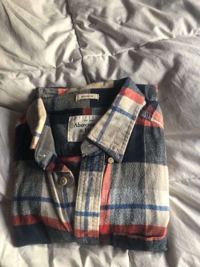 Abercrombie & Fitch Camisa M