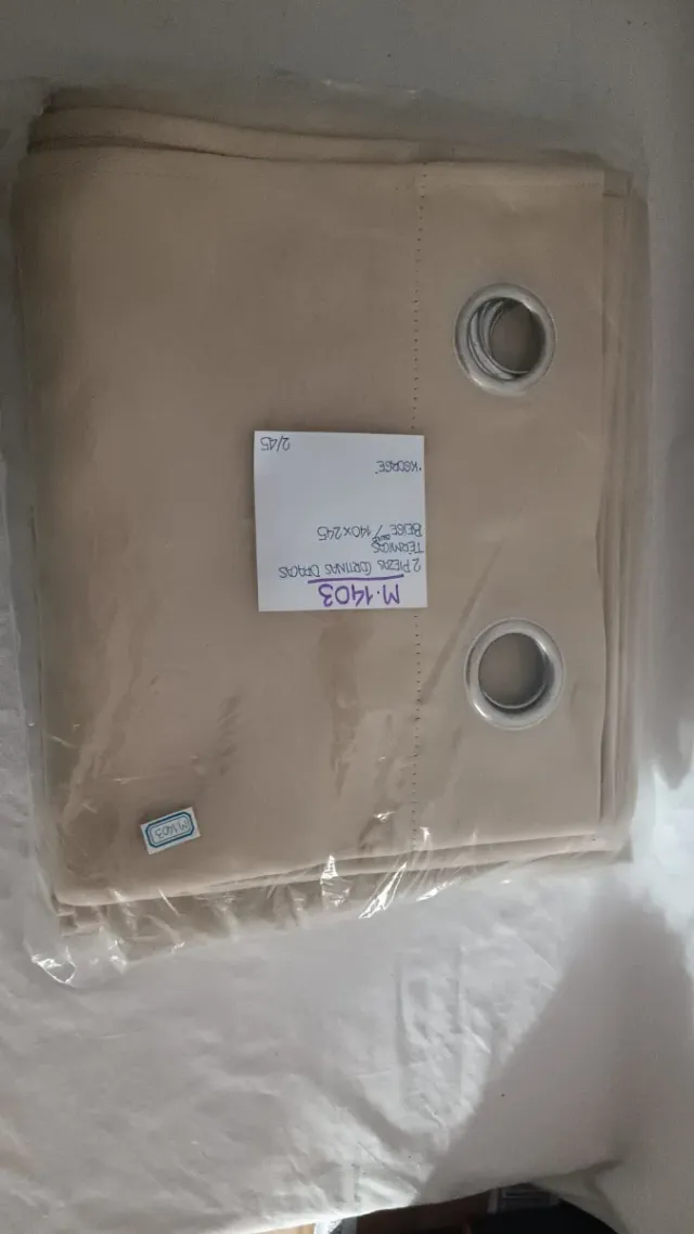 CORTINAS OPACAS TERMICAS BEIGE OSCURO 140X245CM