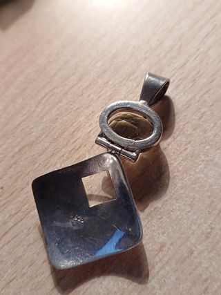 Colgante de plata y amatista verde