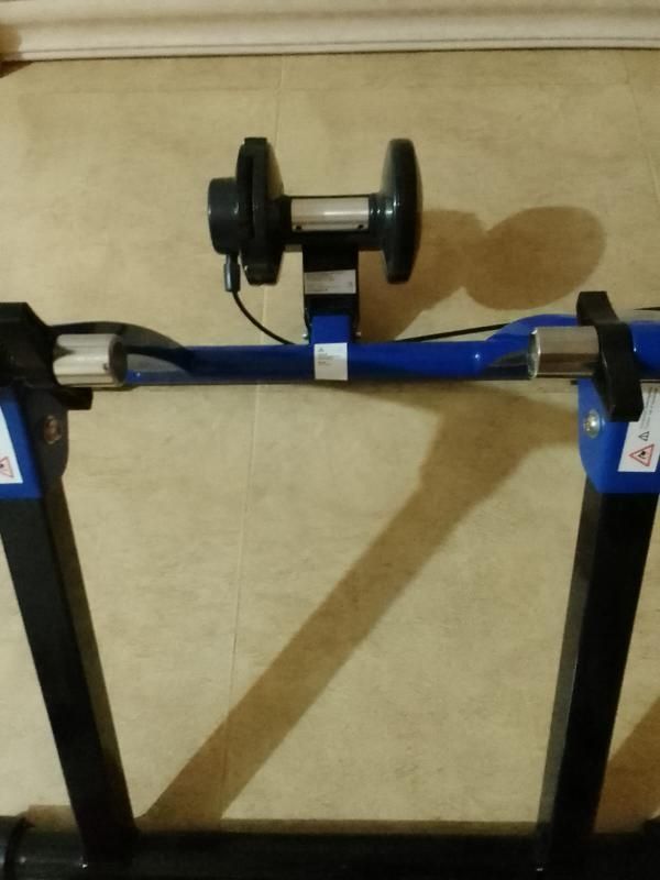 Se vende rodillo para bicis