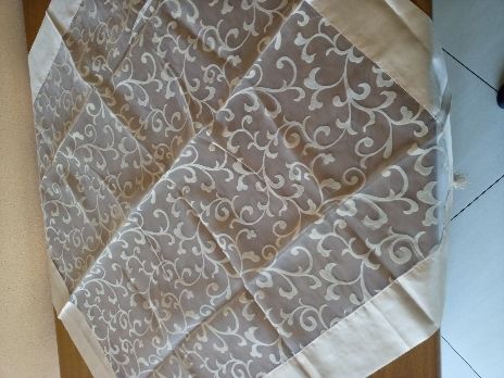 Copritavolo quadrato in tulle 85 x85