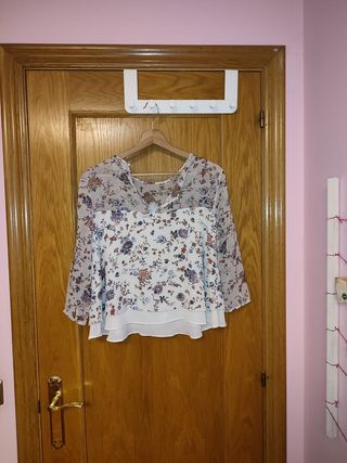 Blusa Bershka 