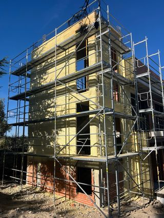 Alquiler de andamios con montaje