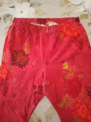 Conjunto Kenzo Jungle camiseta leggings rojo 16año
