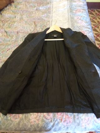 Chaqueta gris Zara 