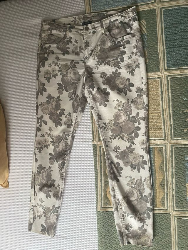 Lote 4 pantalones C&A sra