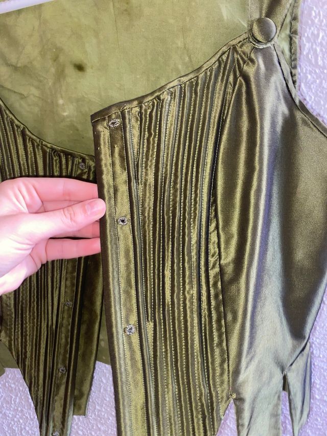 Corpiño color verde de fallera